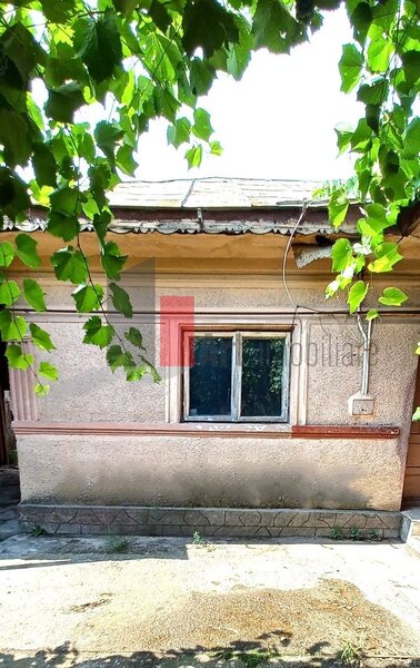 Stoenesti Teren 1024 mp+ casa din caramida in suprafata de 121 mp
